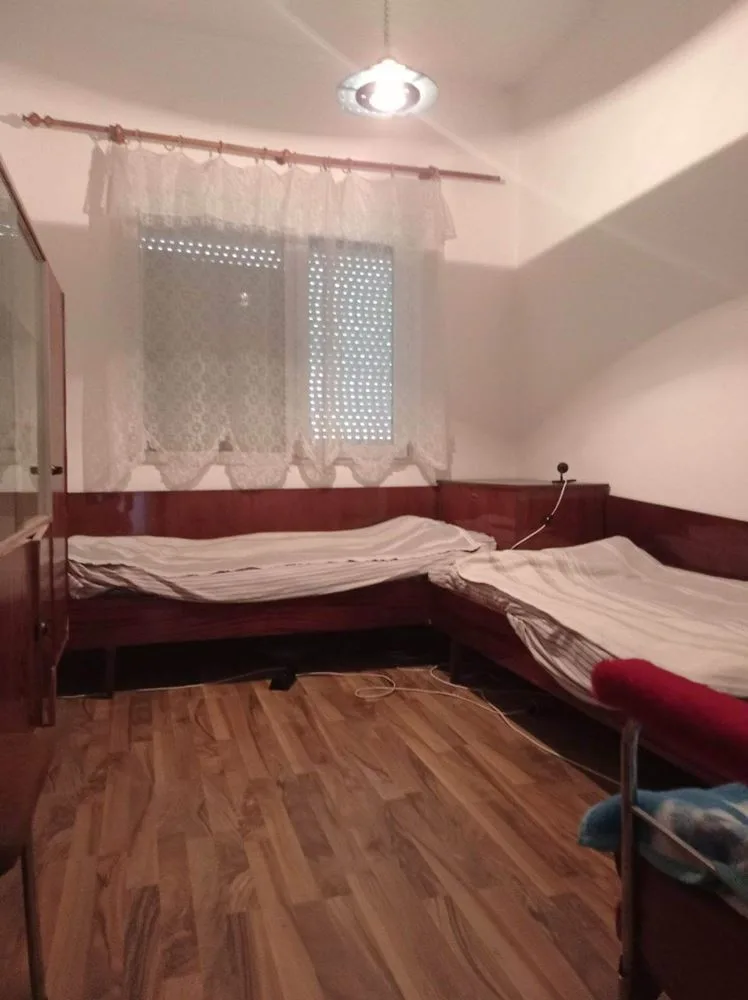 Zentrum, Erdgeschosswohnung zur Miete mit Möbeln-0 Zentrum, möblierte Erdgeschosswohnung zu vermieten – 0