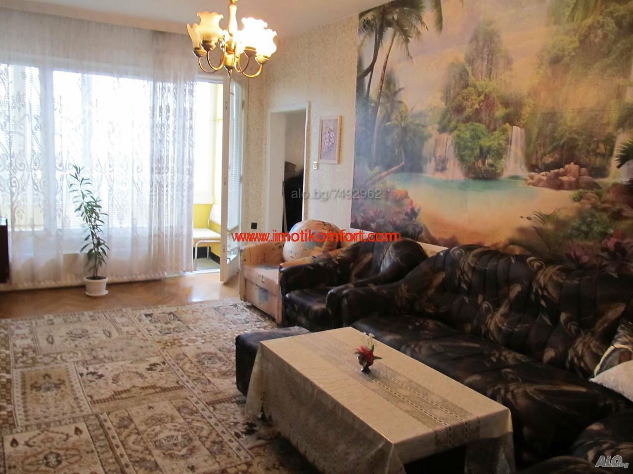 кв. Даме Груев, Многостаен тухлен апартамент, непоследен етаж - 0
