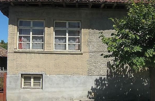село Кипилово, тухлена къща на 2 етажа, двор 600кв.м. ЗАМЯНА-0