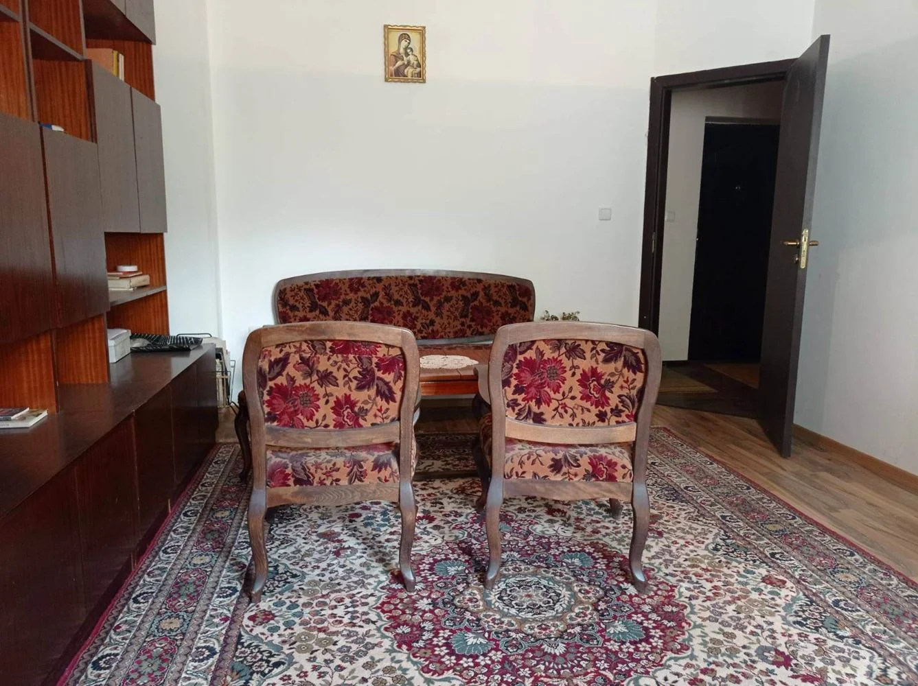 Zentrum, Erdgeschosswohnung zur Miete mit Möbeln-0 Zentrum, möblierte Erdgeschosswohnung zu vermieten – 0