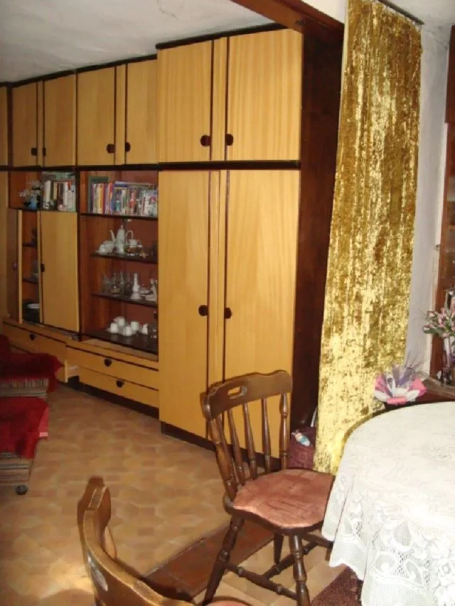 Zentrum, einstöckiges Haus, Tausch gegen Wohnung-0 Zentrum, einstöckiges Haus, Tausch gegen eine Wohnung – 0