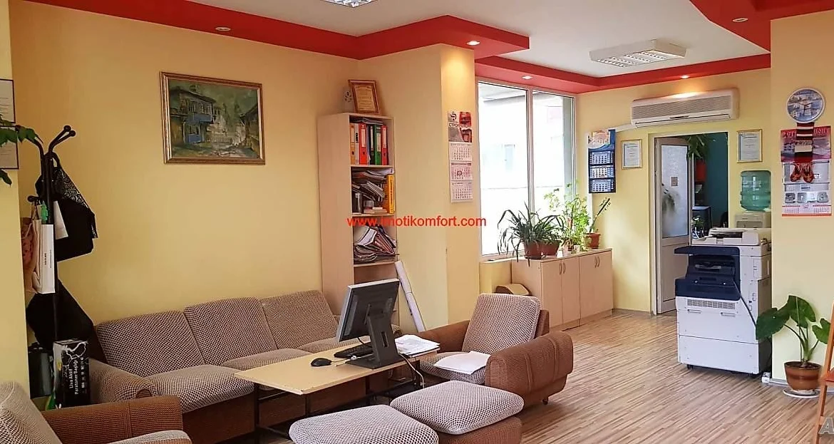 Многостаен апартамент, 140кв.м, НС, двор