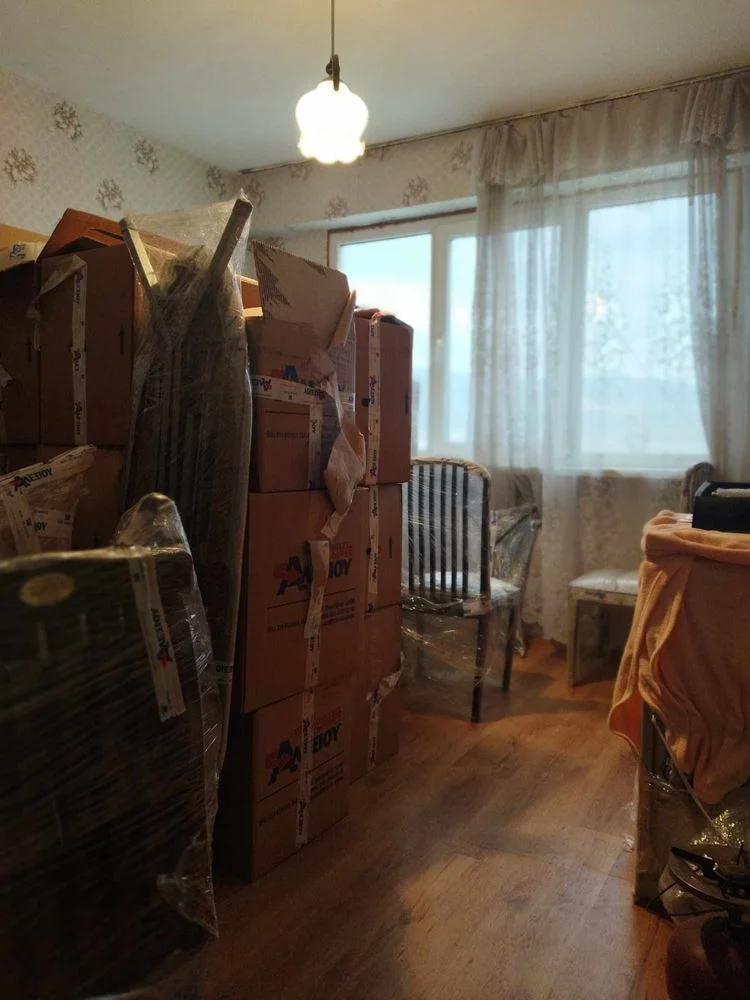 Geräumige Wohnung mit zwei Schlafzimmern zu verkaufen in Kv. "Druschba"-0 Продава се просторен тристаен апартамент в кв. " Дружба" - 0