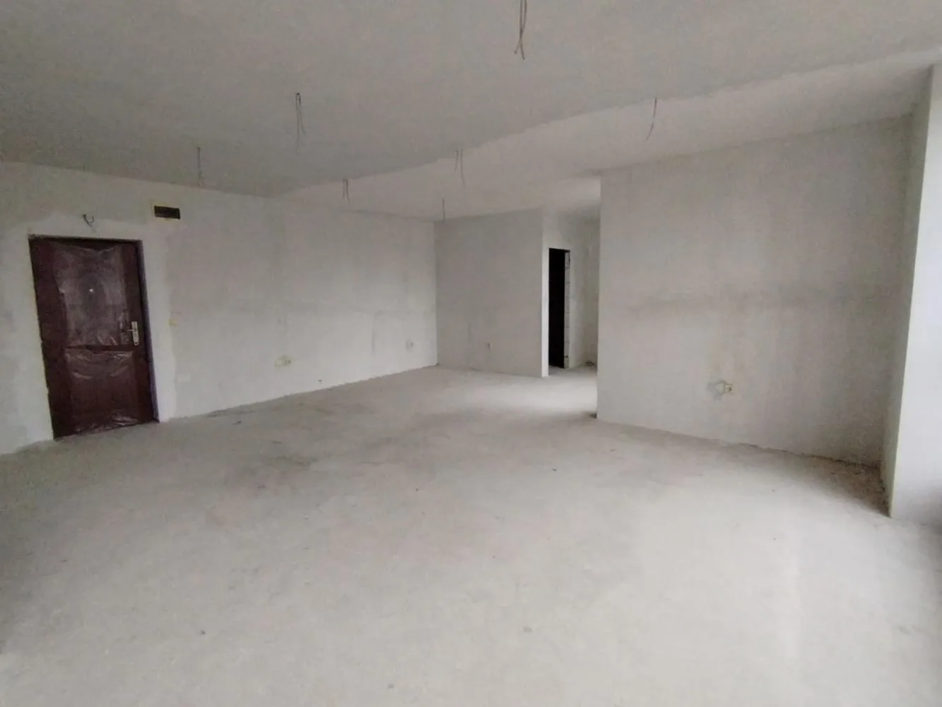 Helles und geräumiges Büro, in einem neuen Gebäude, in der Nähe von Gericht und Stadtverwaltung-0 Helles und geräumiges Büro in einem neuen Gebäude in der Nähe des Gerichts und des Rathauses – 0