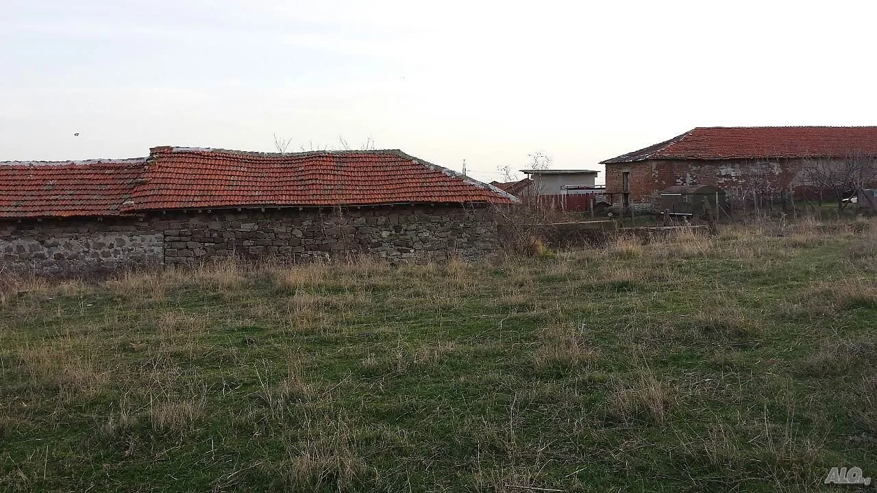 с. Malko Chochoveni - Nebengebäude Hof 300sq.m. Hof 1900sq.m.-0 Dorf Malko Chochoven – Wirtschaftshof, Gesamtfläche 300 m², Grundstück 1900 m² – 0