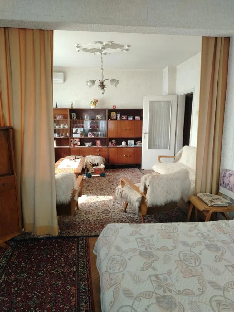 Zentrum, Mehrzimmerwohnung aus Backstein, 99m² Nettofläche, Zentralheizung, Südlage, Garage-0 Stadtzentrum, Mehrzimmerwohnung in Ziegelbauweise, 99 m² Nutzfläche, Fernwärme, Südausrichtung, Garage – 0