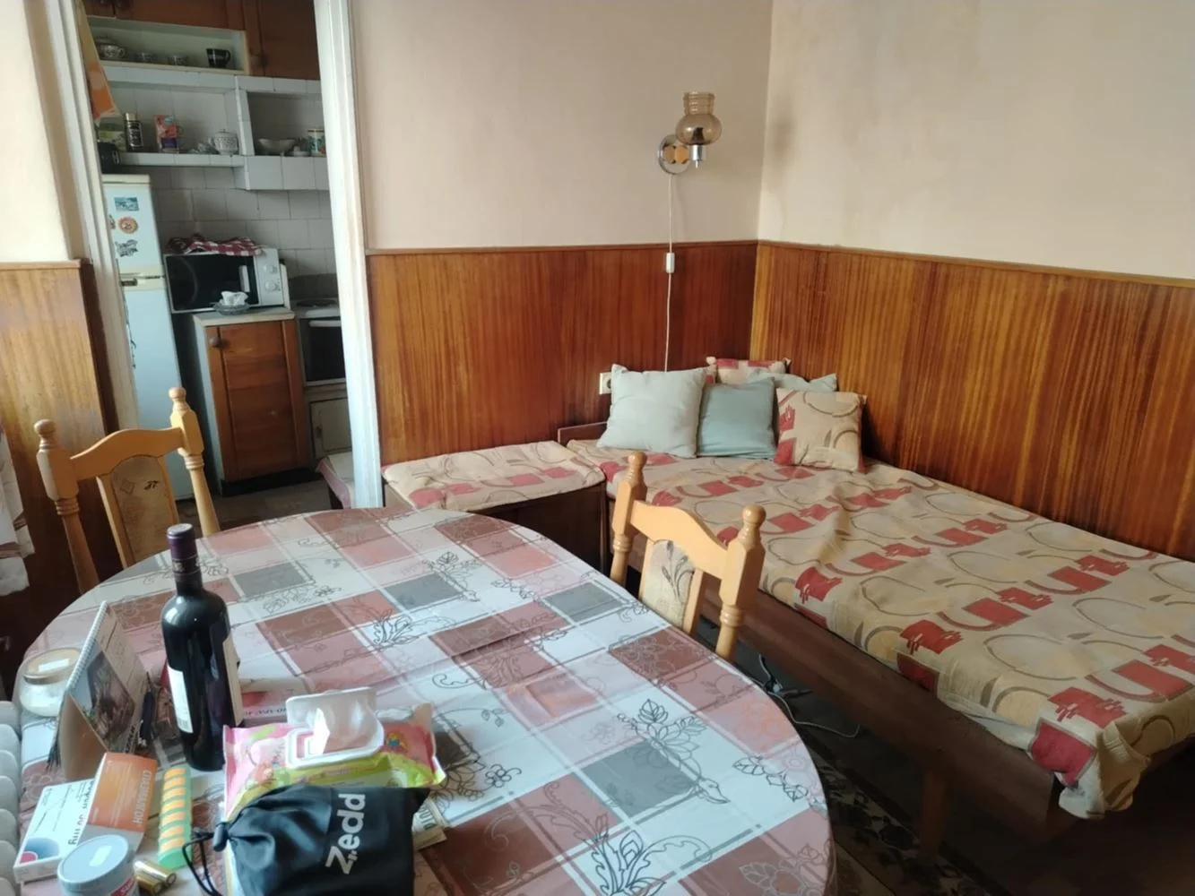Zentrum, Mehrzimmerwohnung aus Backstein, 99m² Nettofläche, Zentralheizung, Südlage, Garage-0 Stadtzentrum, Mehrzimmerwohnung in Ziegelbauweise, 99 m² Nutzfläche, Fernwärme, Südausrichtung, Garage – 0