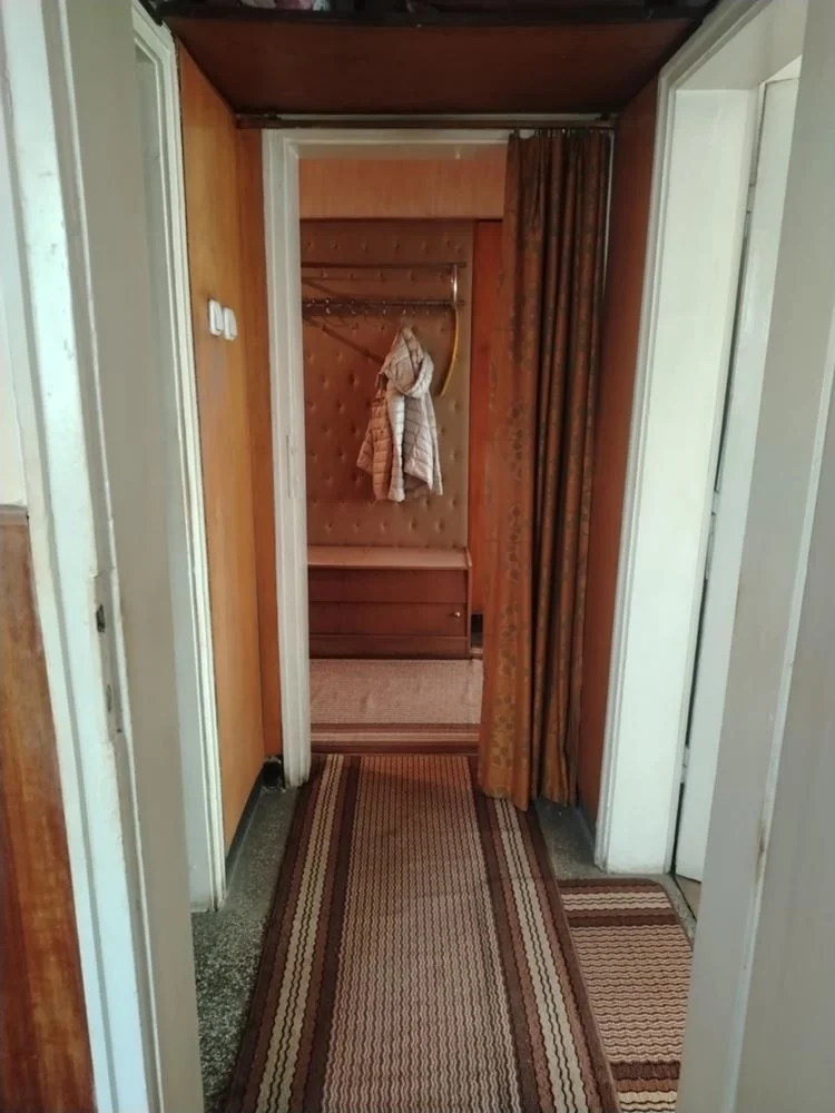 Zentrum, Mehrzimmerwohnung aus Backstein, 99m² Nettofläche, Zentralheizung, Südlage, Garage-0 Stadtzentrum, Mehrzimmerwohnung in Ziegelbauweise, 99 m² Nutzfläche, Fernwärme, Südausrichtung, Garage – 0