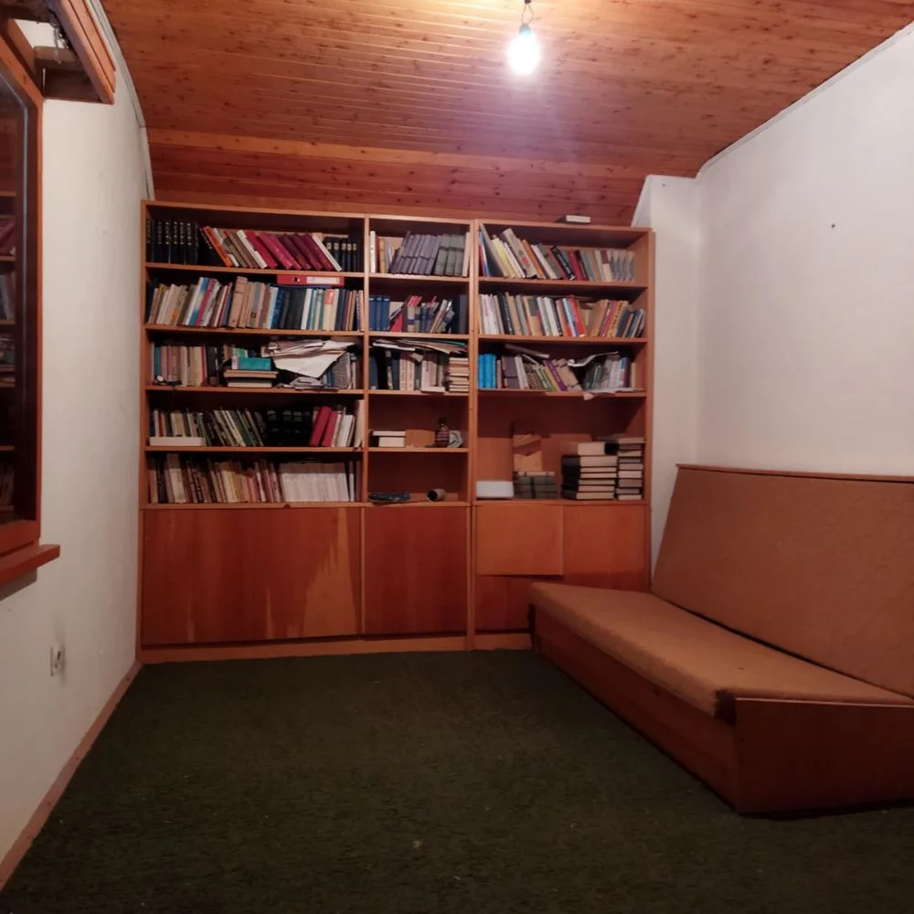 Zum Verkauf steht ein zweigeschossiges Massivhaus mit Hof in der Ortschaft Settlement - Ruhe, Natur und Gemütlichkeit!-0 Продава се двуетажна масивна къща с двор в местността Селището - тишина, природа и уют! - 0