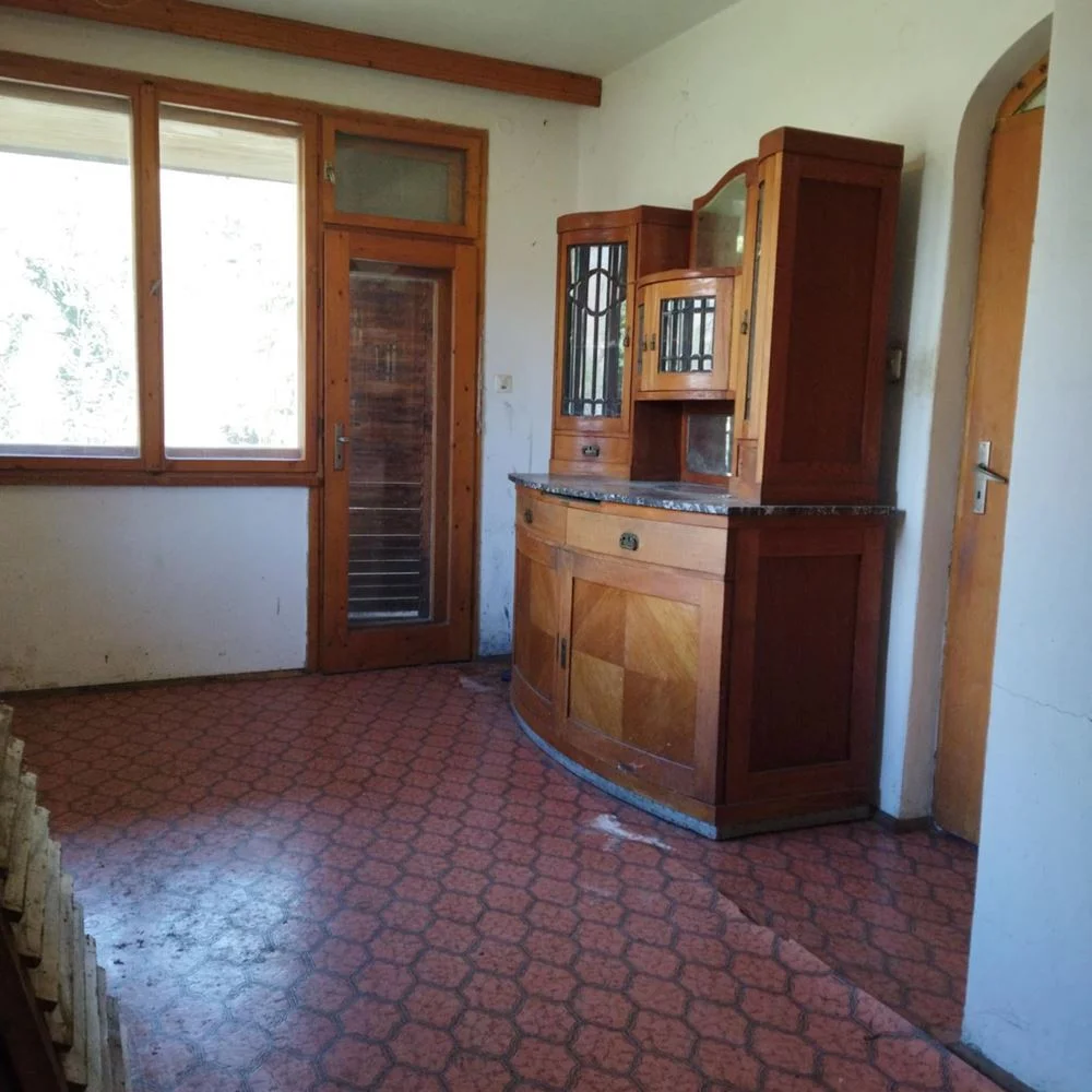 Zum Verkauf steht ein zweigeschossiges Massivhaus mit Hof in der Ortschaft Settlement - Ruhe, Natur und Gemütlichkeit!-0 Продава се двуетажна масивна къща с двор в местността Селището - тишина, природа и уют! - 0