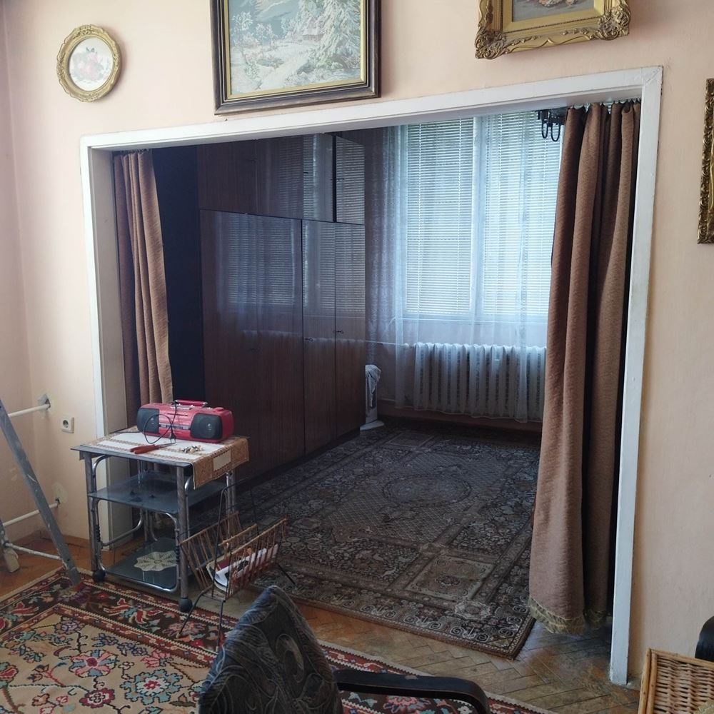 Център, близо до Розова градина и Окръжна болница - 0