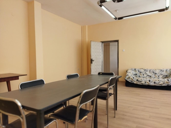 Офис под наем на Ларго - 54 кв.м., след ремонт - 0