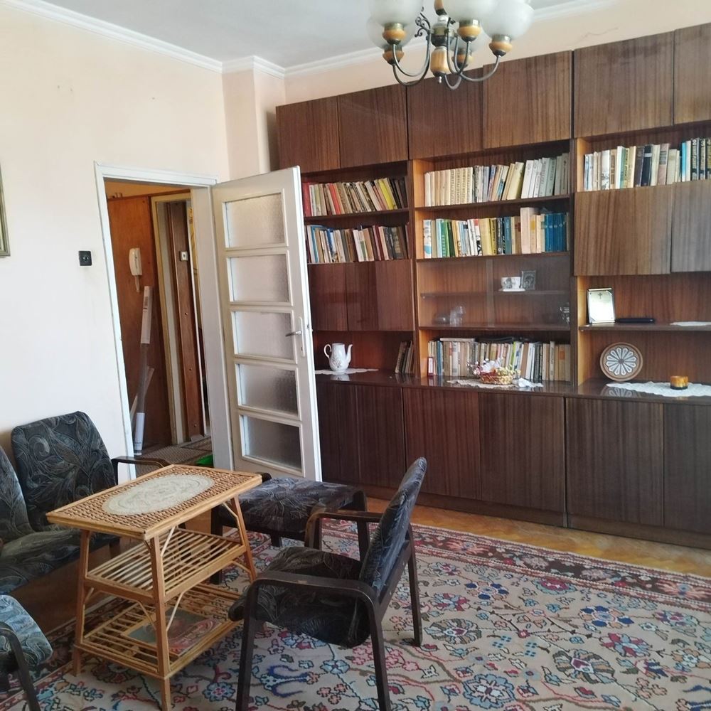 Център, близо до Розова градина и Окръжна болница - 0