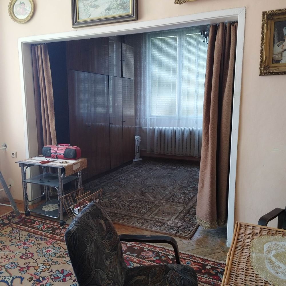 Център, близо до Розова градина и Окръжна болница - 0