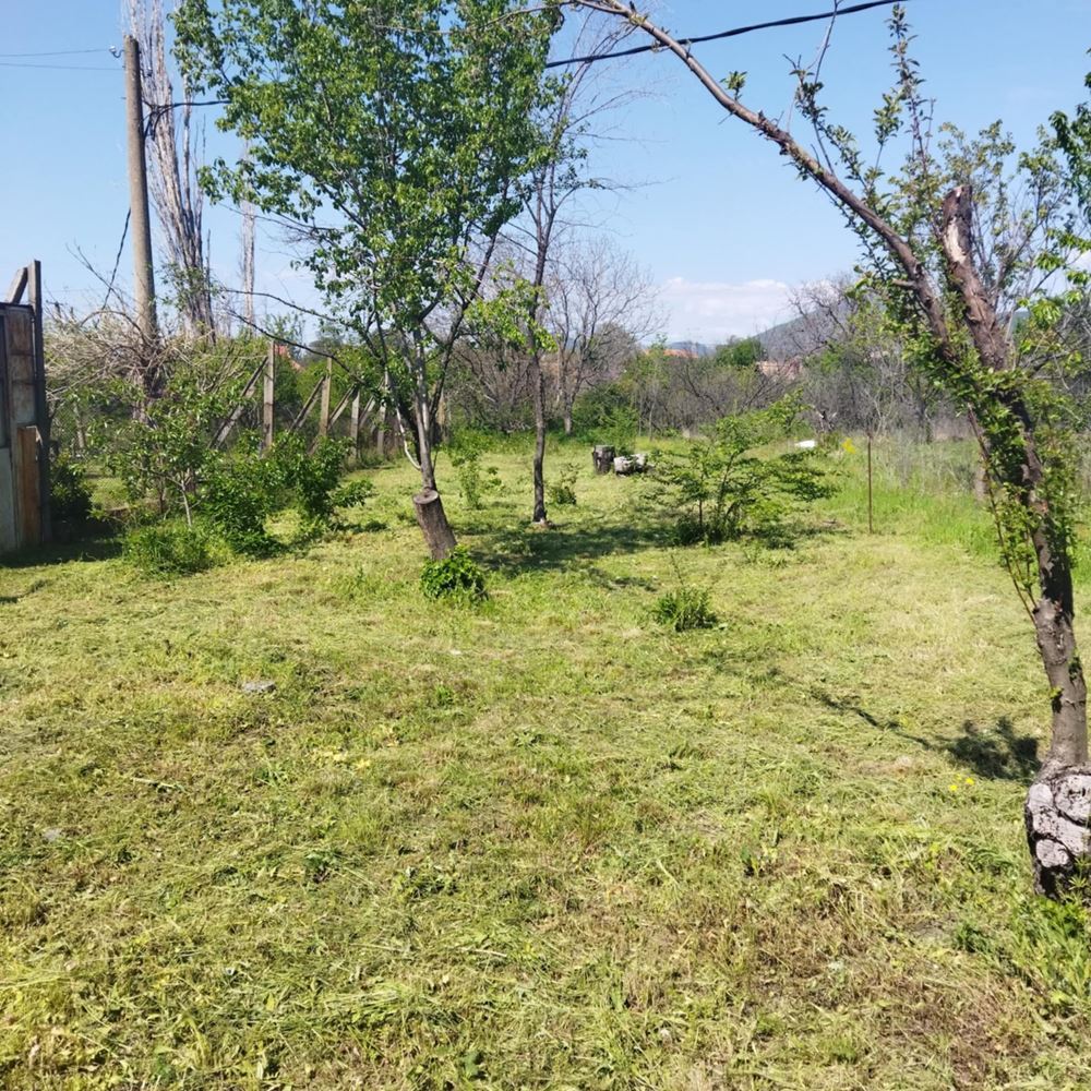 Равен парцел с овощни насъждения и рекичка-913 кв.м. в местността Каменка - 0