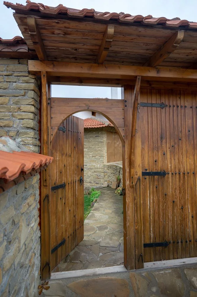 Einzigartige Immobilie im Herzen des Balkangebirges - Haus mit Charakter und Geschichte im Dorf Medven-0 Ein einzigartiges Anwesen im Herzen des Stara-Planina-Gebirges – ein Haus mit Charakter und Geschichte im Dorf Medven – 0
