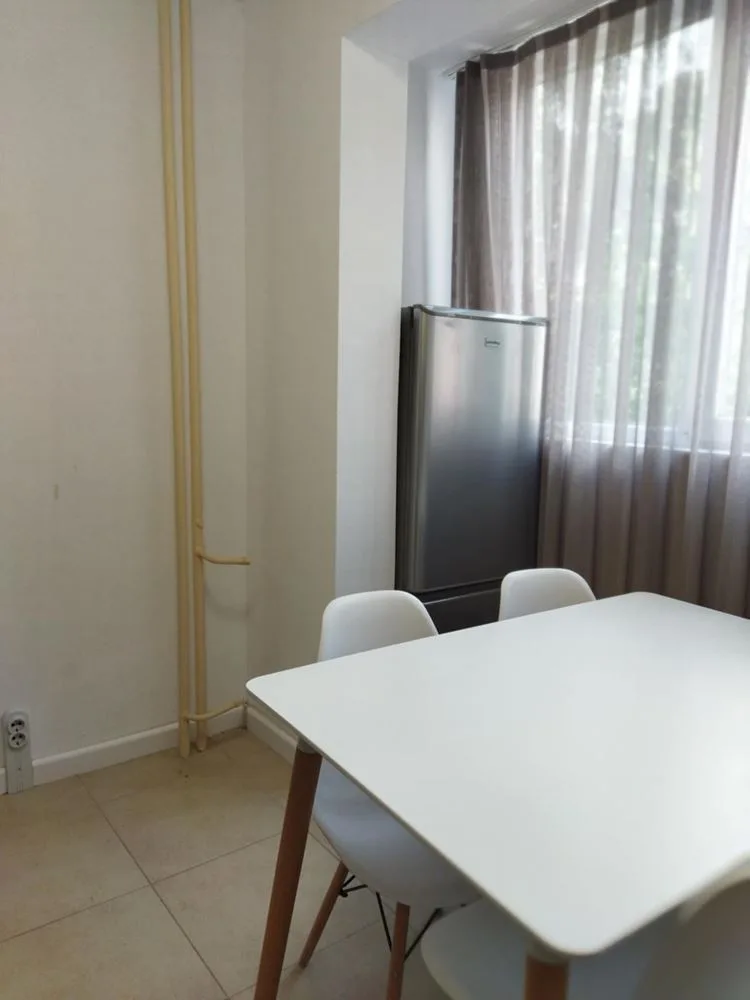 Ein-Zimmer-Wohnung zur Miete, erster Stock - sq. Stoyan Zaimov-0 Двустаен апартамент под наем, първи етаж - кв. Стоян Заимов - 0