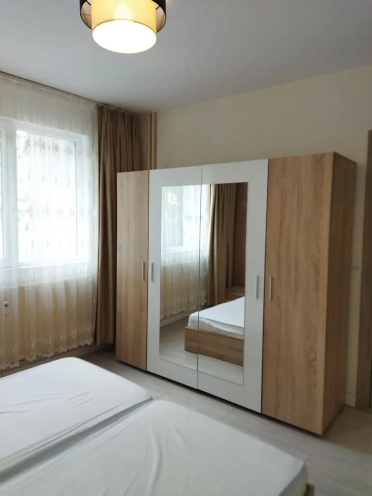 Ein-Zimmer-Wohnung zur Miete, erster Stock - sq. Stoyan Zaimov-0 Двустаен апартамент под наем, първи етаж - кв. Стоян Заимов - 0
