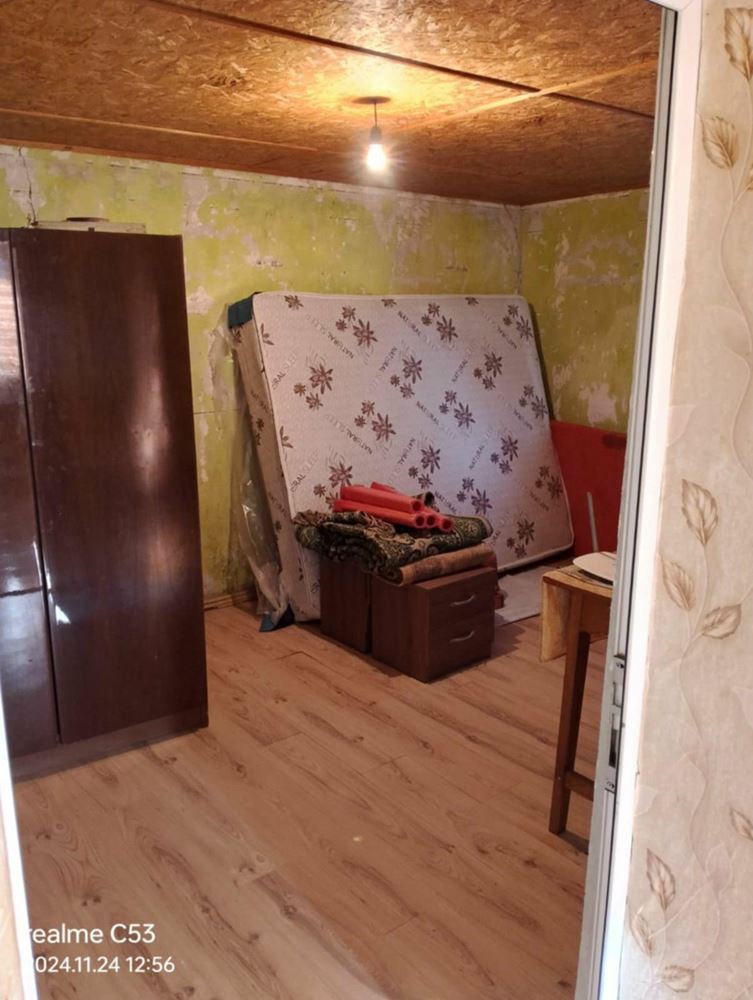 Едноетажна тухлена къща с голям двор и овошки в гр. Кермен, на 25 км от Сливен - 0