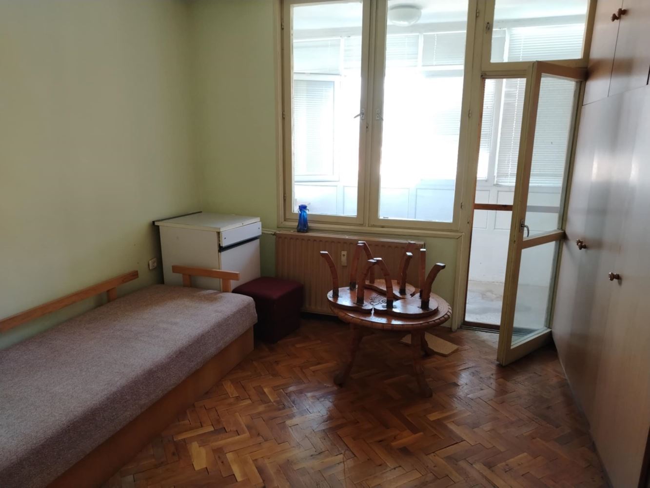 Уникален имот в Центъра на града, големи стаи, с възможност за обособяване на трета спалня - 0