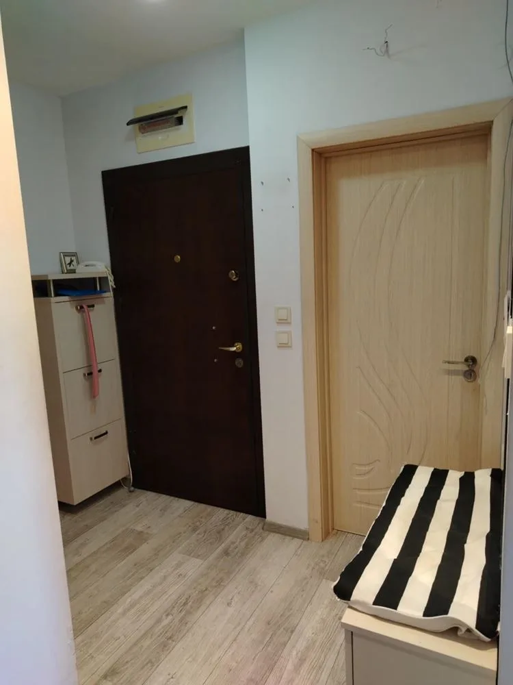 Broad Center - zwei Schlafzimmer, möbliert, Niederflur, Garage-0 Shirak-Zentrum – Dreizimmerwohnung, möbliert, unteres Stockwerk, Garage – 0