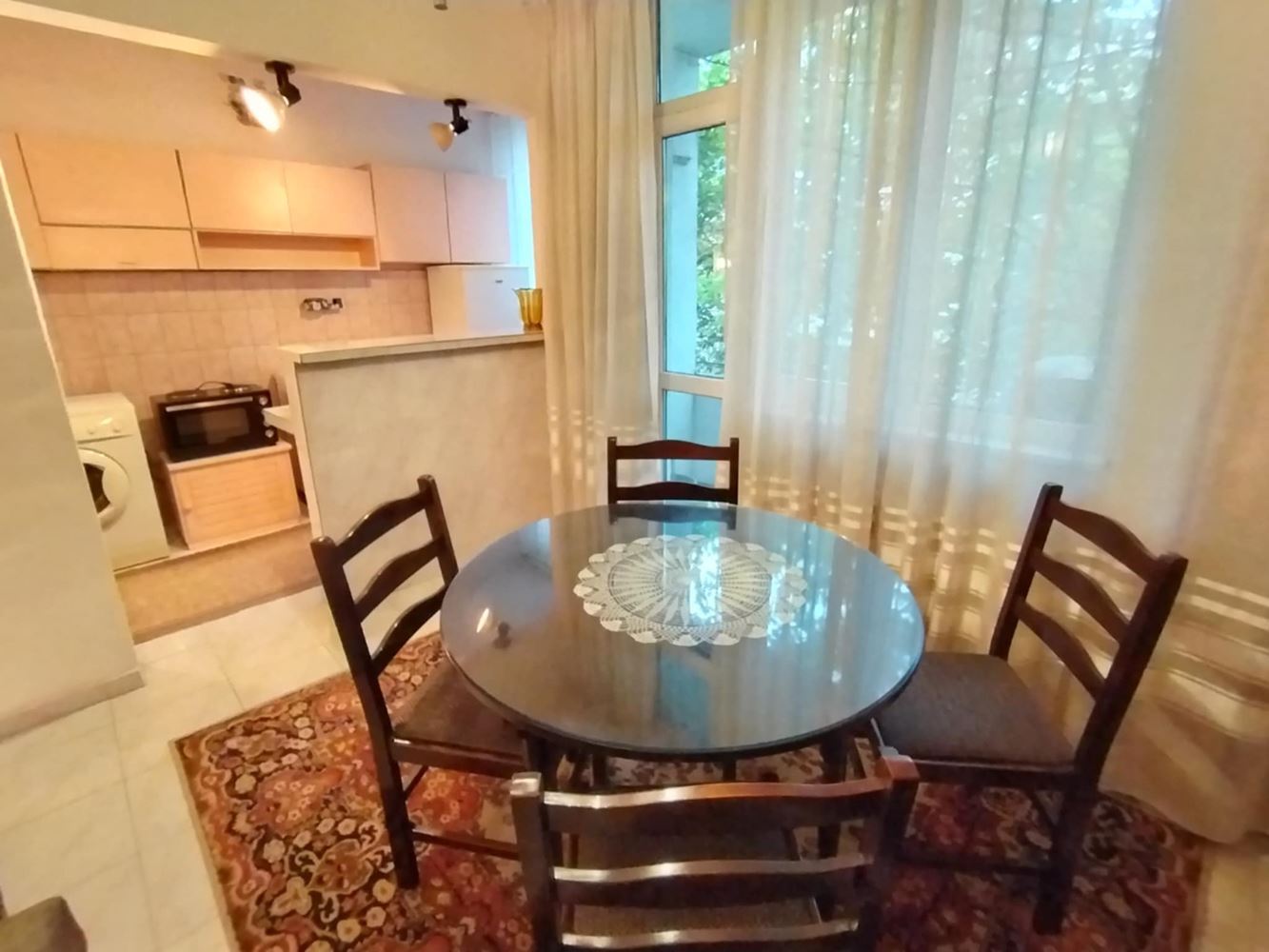 Zwei-Zimmer-Wohnung, in der Nähe von Schule und Kindergarten, mit TPP-0 Апартамент с две спални, близо до училище и детска градина, с ТЕЦ - 0