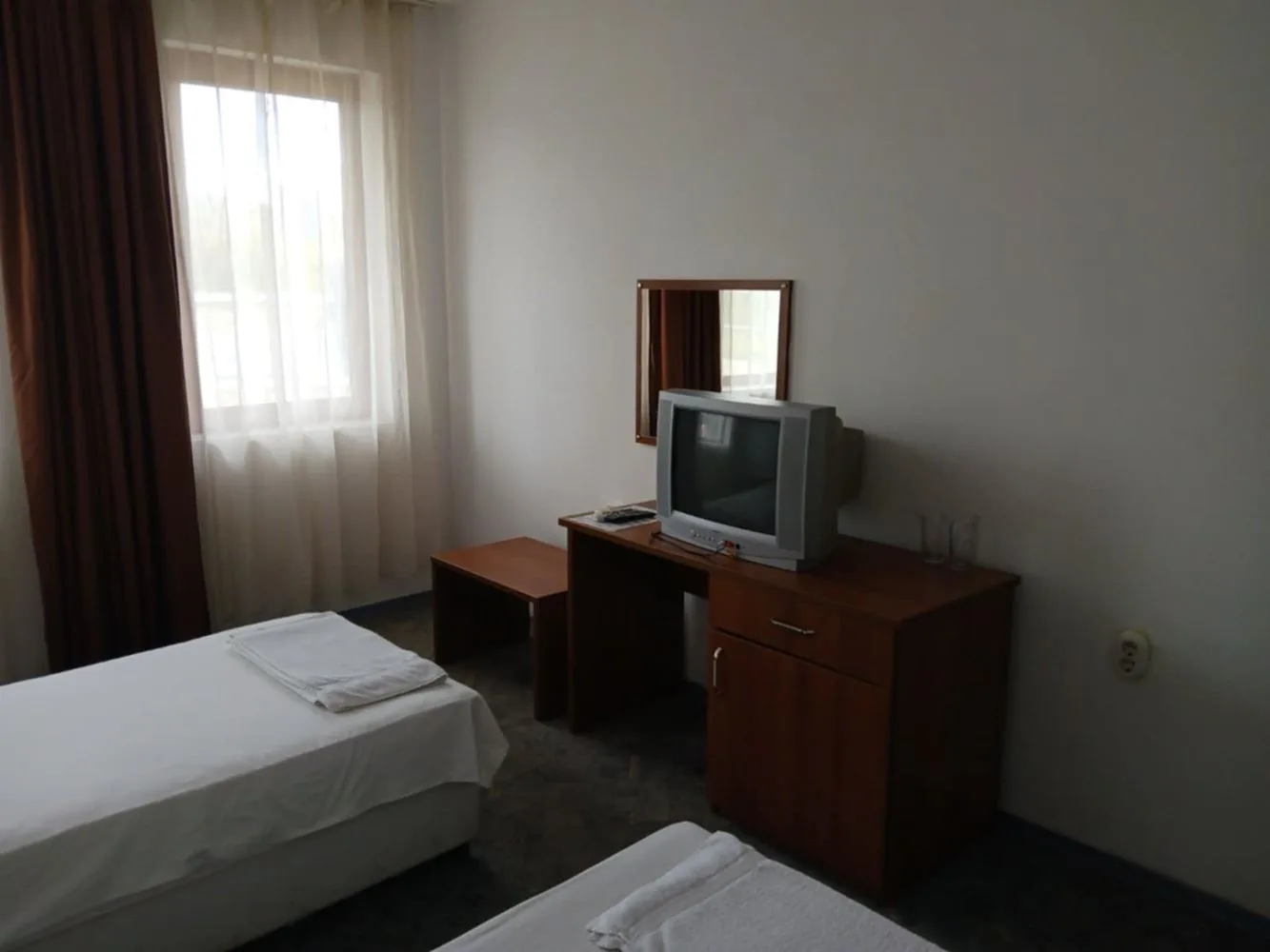 Sliven-0 noktasına 30 km mesafede kiralık otel Хотел под наем близо на около 30 км от Сливен - 0