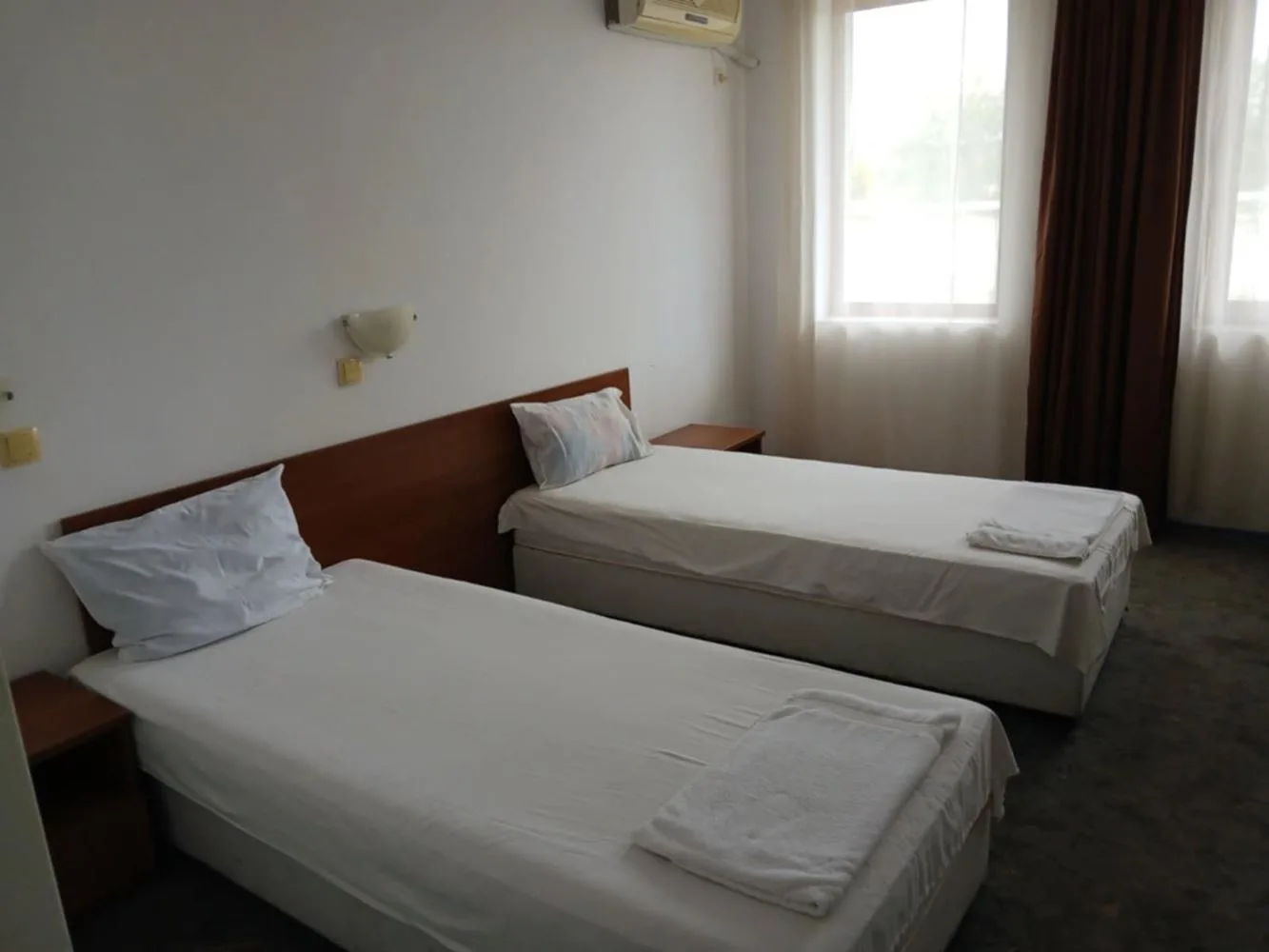 Sliven-0 noktasına 30 km mesafede kiralık otel Хотел под наем близо на около 30 км от Сливен - 0