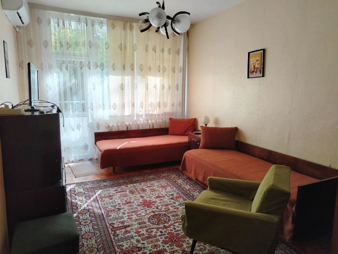 Zwei-Zimmer-Wohnung, in der Nähe von Schule und Kindergarten, mit TPP-0 Апартамент с две спални, близо до училище и детска градина, с ТЕЦ - 0