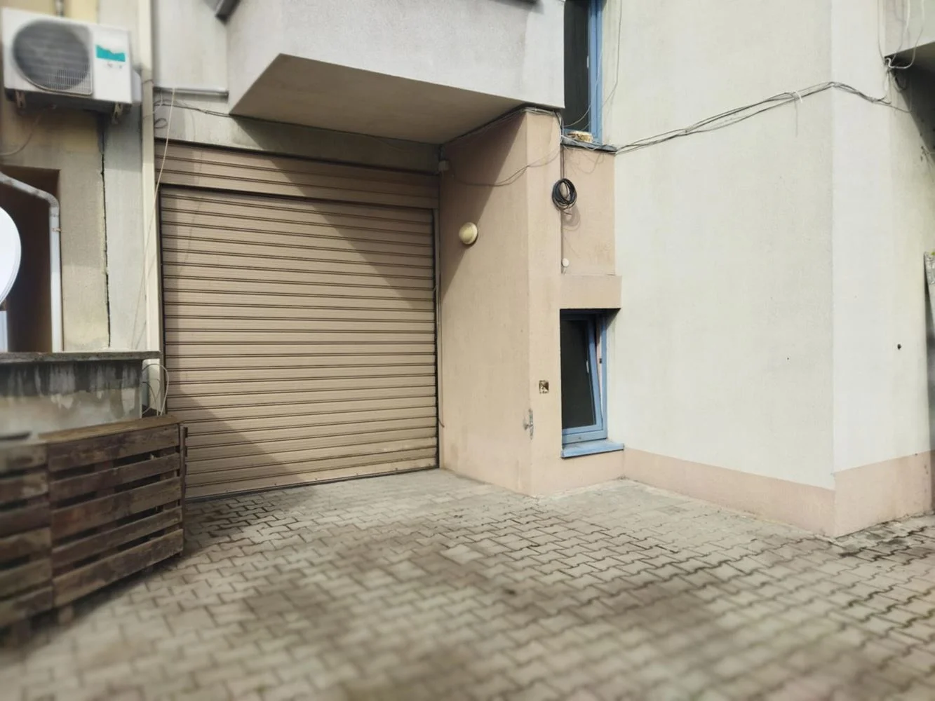 Offener Parkplatz zu vermieten in der Gegend von Two Aslan-0 Im Viertel „Dvata Aslana“ wird ein Parkplatz im Freien vermietet – 0