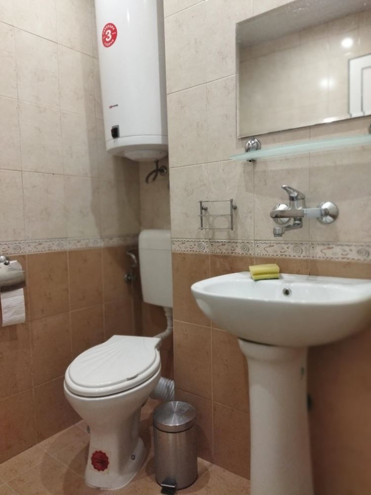 Двустаен апартамент за продажба в кв. Република - 0