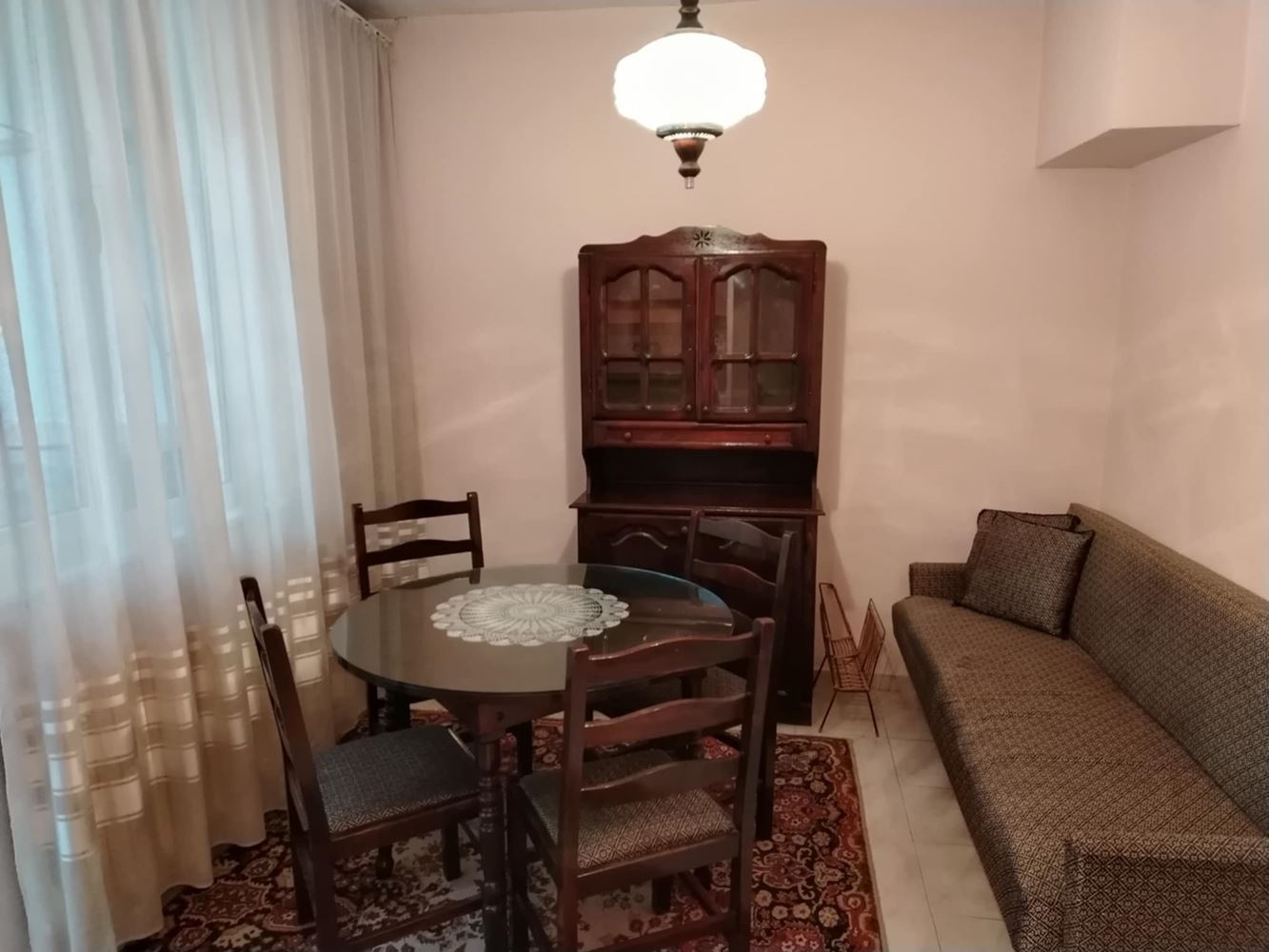 Zwei-Zimmer-Wohnung, in der Nähe von Schule und Kindergarten, mit TPP-0 Апартамент с две спални, близо до училище и детска градина, с ТЕЦ - 0