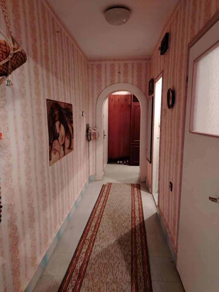 Тухлена гарсониера, две отделни стаи, ТЕЦ - 0