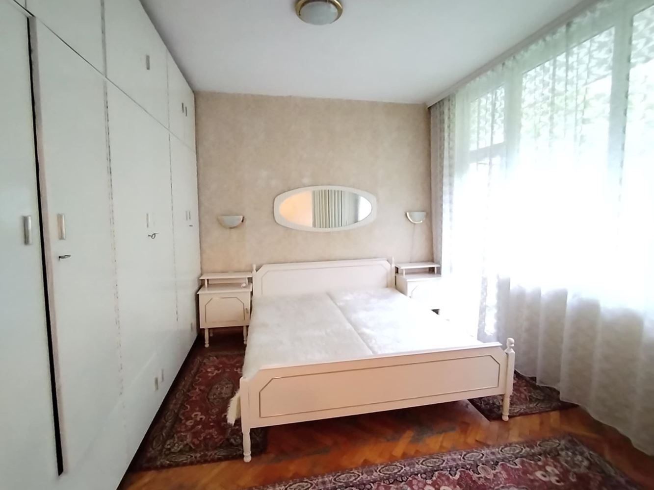 Zwei-Zimmer-Wohnung, in der Nähe von Schule und Kindergarten, mit TPP-0 Апартамент с две спални, близо до училище и детска градина, с ТЕЦ - 0