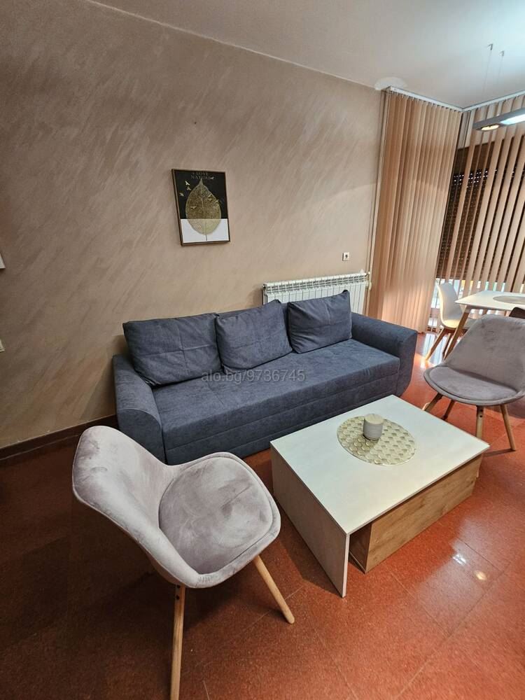 Център, на метри от Градска и Розова градина, не е синя зона-0 Център, на метри от Градска и Розова градина, не е синя зона - 0