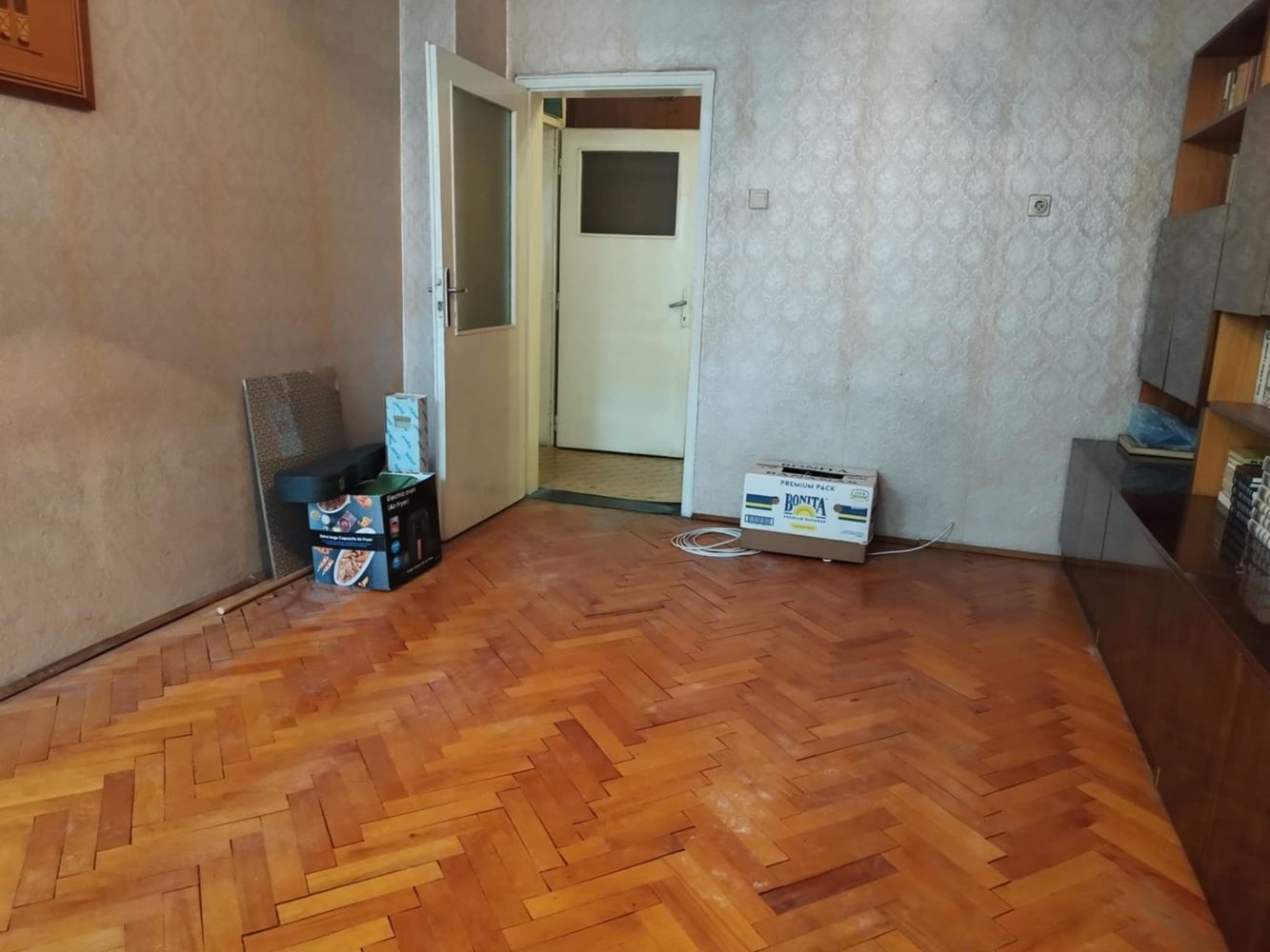 Продава тристаен, тухлен в района на БИЛЛА, вътрешен, отлично разпределение, ТЕЦ-0 Продава тристаен, тухлен в района на БИЛЛА, вътрешен, отлично разпределение, ТЕЦ - 0