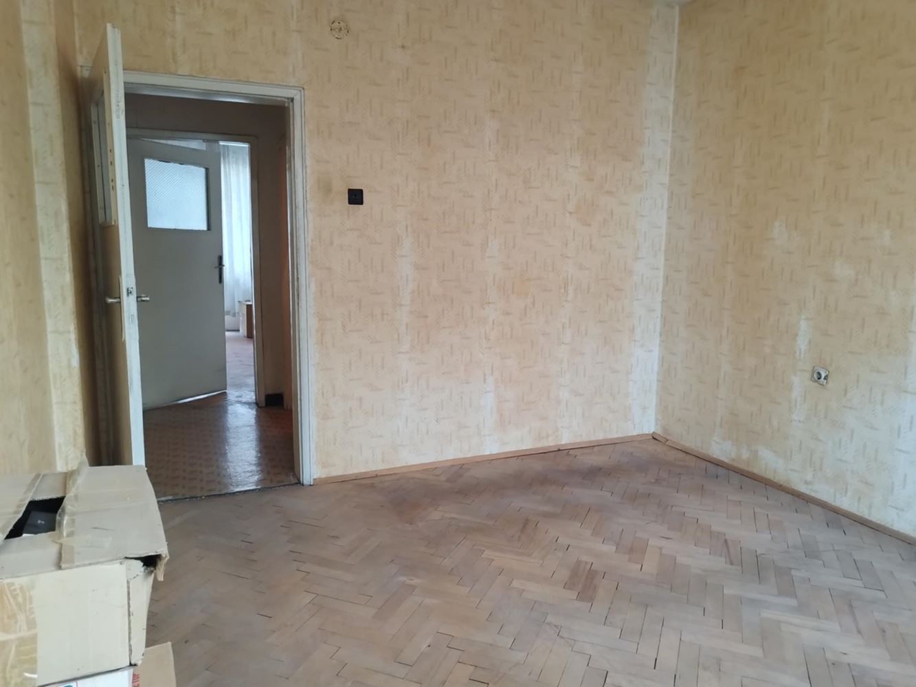 Продава тристаен, тухлен в района на БИЛЛА, вътрешен, отлично разпределение, ТЕЦ-0 Продава тристаен, тухлен в района на БИЛЛА, вътрешен, отлично разпределение, ТЕЦ - 0