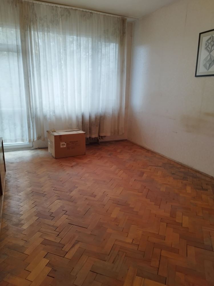 Продава тристаен, тухлен в района на БИЛЛА, вътрешен, отлично разпределение, ТЕЦ-0 Продава тристаен, тухлен в района на БИЛЛА, вътрешен, отлично разпределение, ТЕЦ - 0