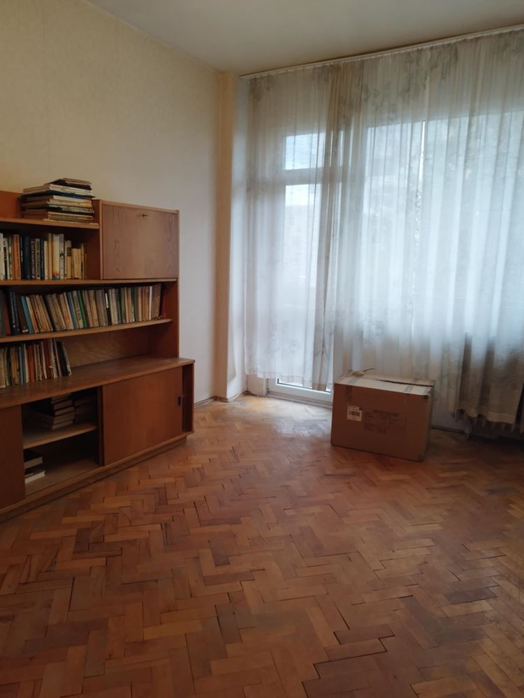 Продава тристаен, тухлен в района на БИЛЛА, вътрешен, отлично разпределение, ТЕЦ-0 Продава тристаен, тухлен в района на БИЛЛА, вътрешен, отлично разпределение, ТЕЦ - 0