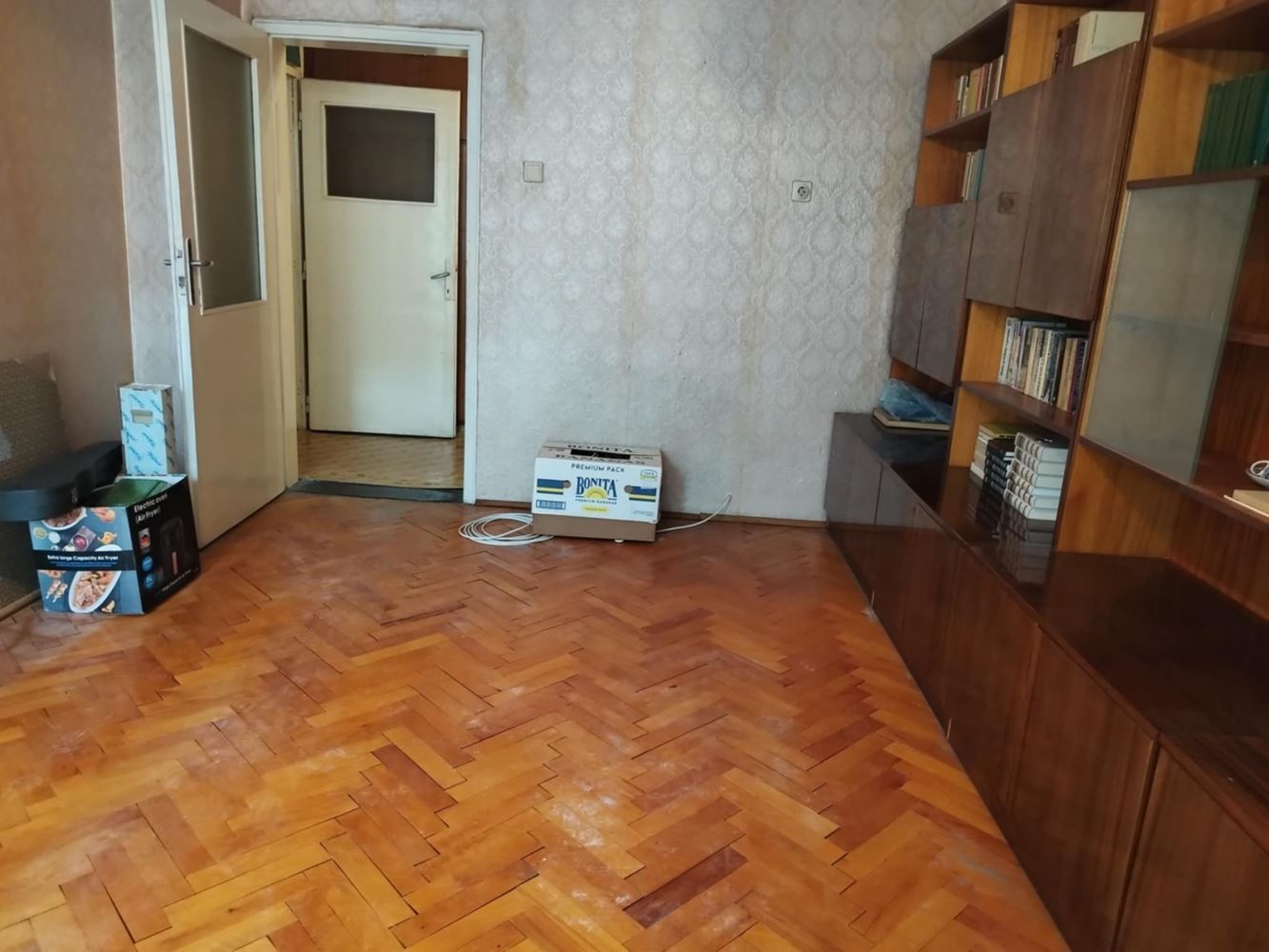 Продава тристаен, тухлен в района на БИЛЛА, вътрешен, отлично разпределение, ТЕЦ-0 Продава тристаен, тухлен в района на БИЛЛА, вътрешен, отлично разпределение, ТЕЦ - 0