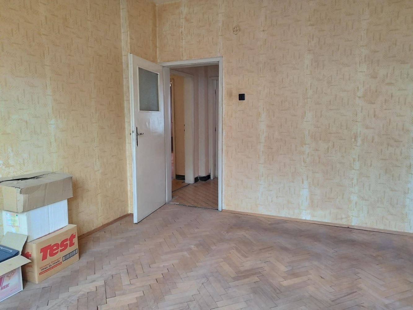 Продава тристаен, тухлен в района на БИЛЛА, вътрешен, отлично разпределение, ТЕЦ-0 Продава тристаен, тухлен в района на БИЛЛА, вътрешен, отлично разпределение, ТЕЦ - 0