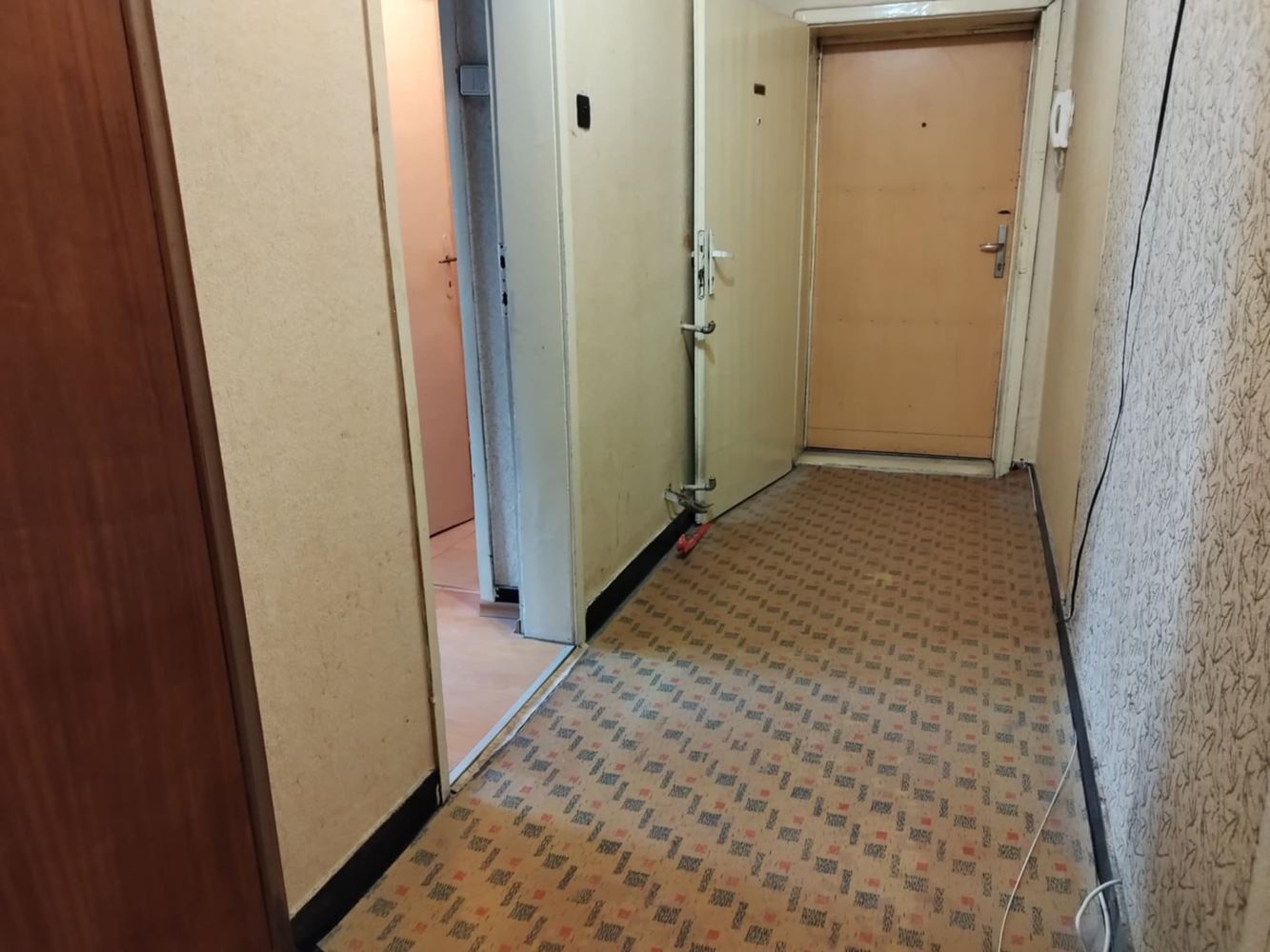 Продава тристаен, тухлен в района на БИЛЛА, вътрешен, отлично разпределение, ТЕЦ-0 Продава тристаен, тухлен в района на БИЛЛА, вътрешен, отлично разпределение, ТЕЦ - 0