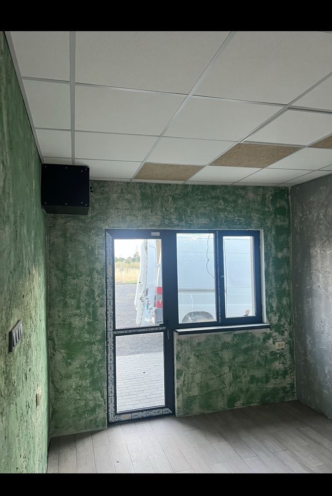 Отдава се под наем складова/ производствена база в с. Крушаре - 0