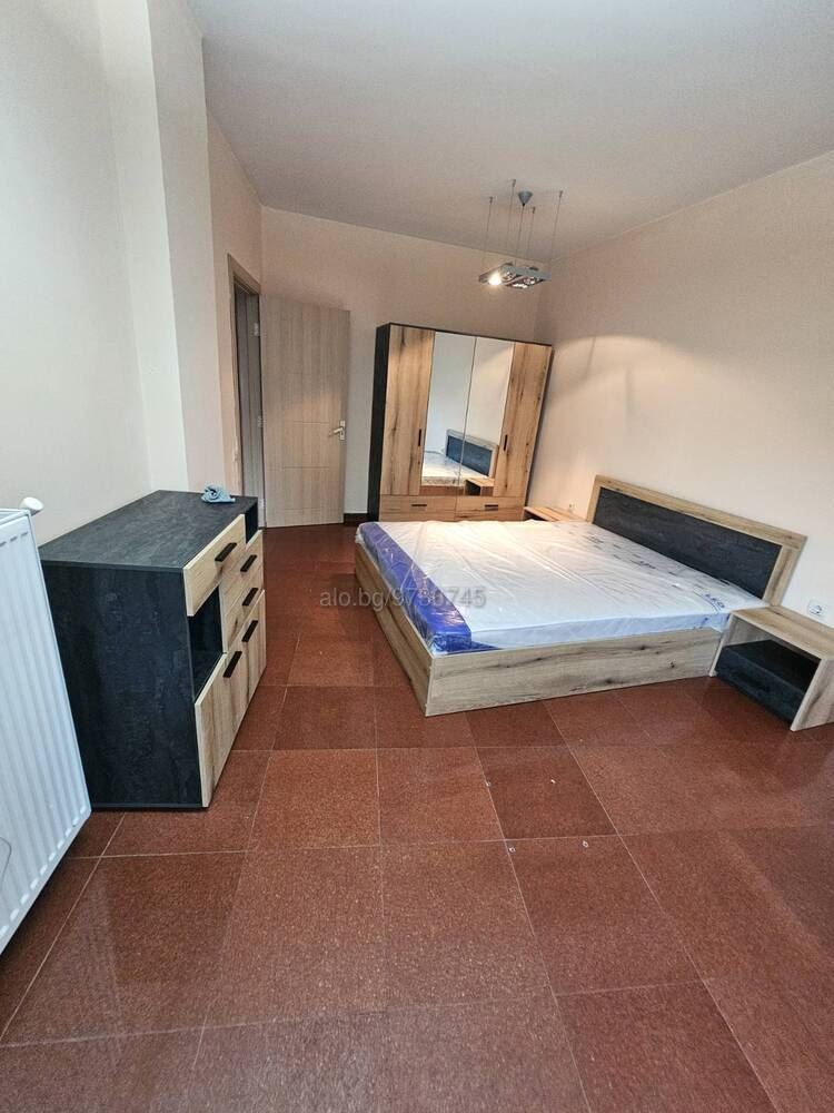 Център, на метри от Градска и Розова градина, не е синя зона-0 Център, на метри от Градска и Розова градина, не е синя зона - 0