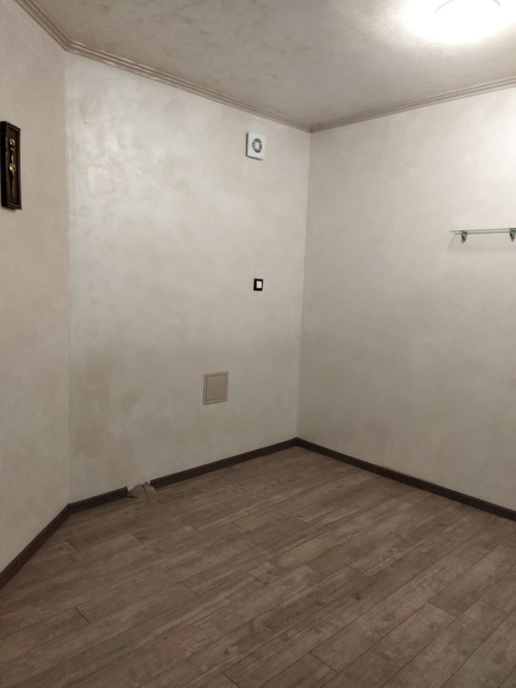 Салон за козметични и терапевтични услуги под наем – център-0 Салон за козметични и терапевтични услуги под наем - център - 0