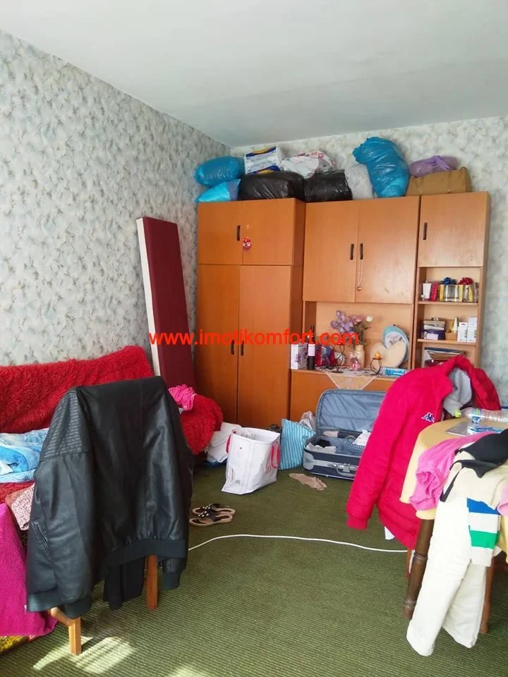 Mehrzimmerwohnung im Stadtteil Druzhba, Möglichkeit für 3 Schlafzimmer-0 Mehrzimmerwohnung im Stadtteil Druzhba, mit der Möglichkeit für 3 Schlafzimmer – 0