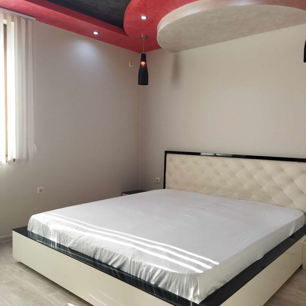 кв. Стоян Заимов, Двухкомнатная кирпичная квартира в аренду, с ТЭЦ и горячей водой, отремонтированная, меблированная-0 кв. Стоян Заимов, Двустаен тухлен апартамент под наем, с ТЕЦ и топла вода, ремонтиран, обзаведен - 0