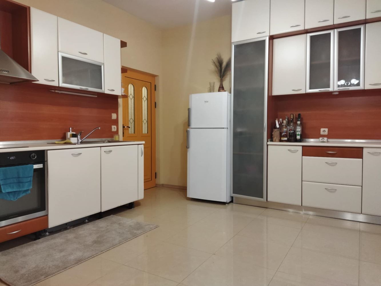 Двустаен апартамент под наем в центъра на града – напълно обзаведен-0 Двустаен апартамент под наем в центъра на града - напълно обзаведен - 0