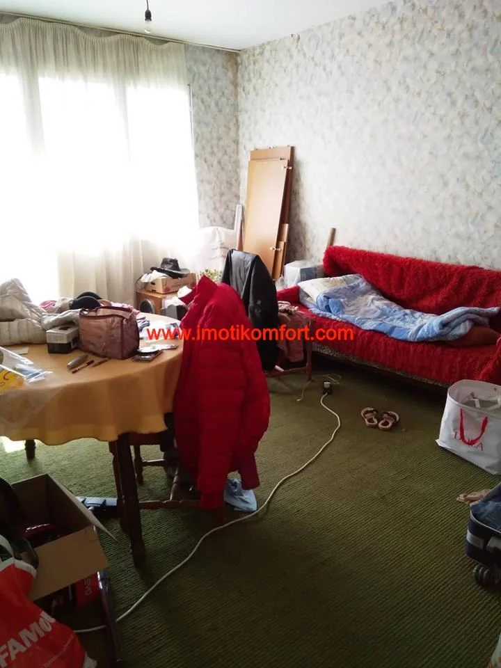 Mehrzimmerwohnung im Stadtteil Druzhba, Möglichkeit für 3 Schlafzimmer-0 Mehrzimmerwohnung im Stadtteil Druzhba, mit der Möglichkeit für 3 Schlafzimmer – 0