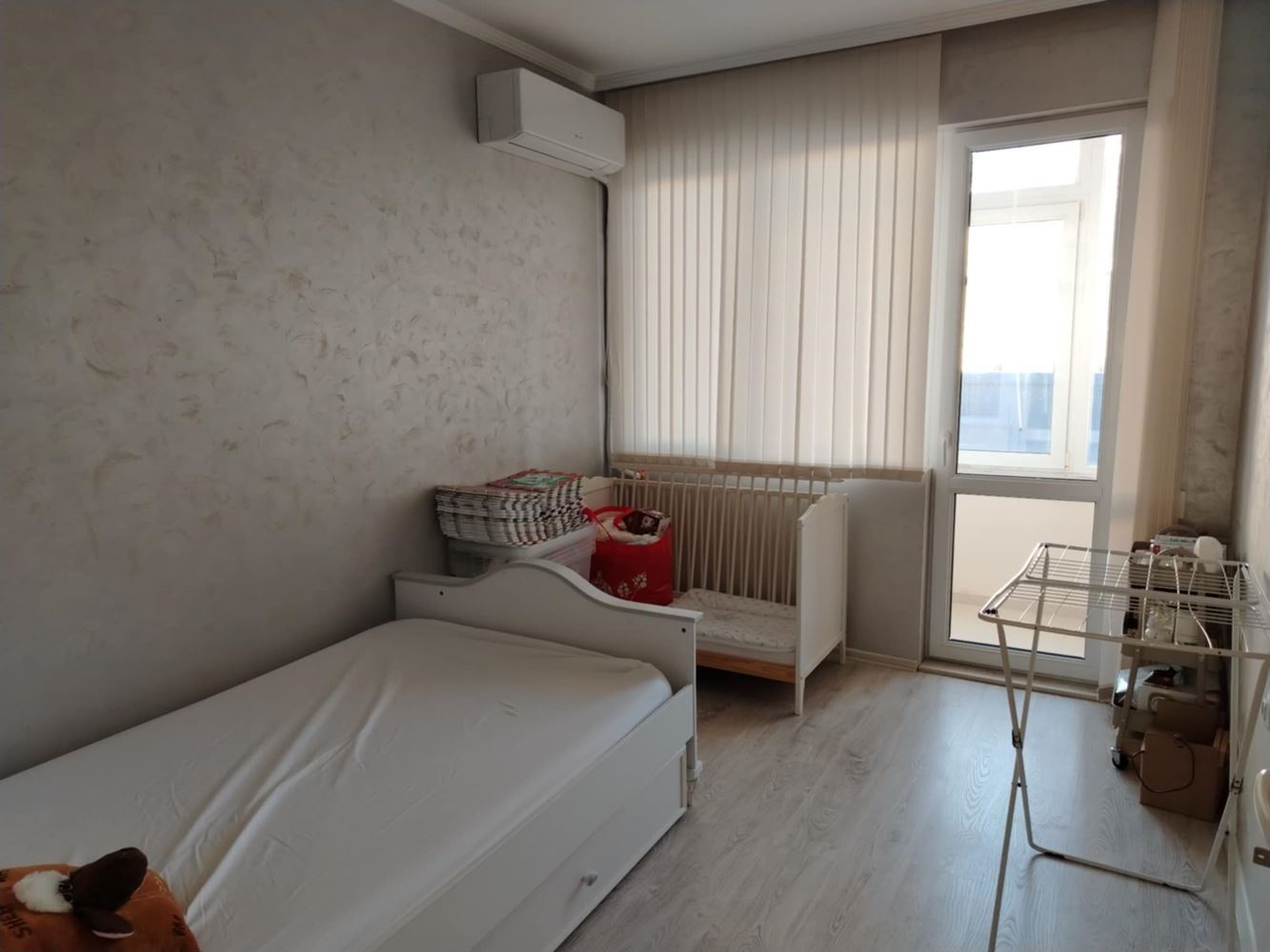 Многостаен апартамент, комфорт и удобство на 120кв.м в Центъра на града-0 Многостаен апартамент, комфорт и удобство на 120кв.м в Центъра на града - 0